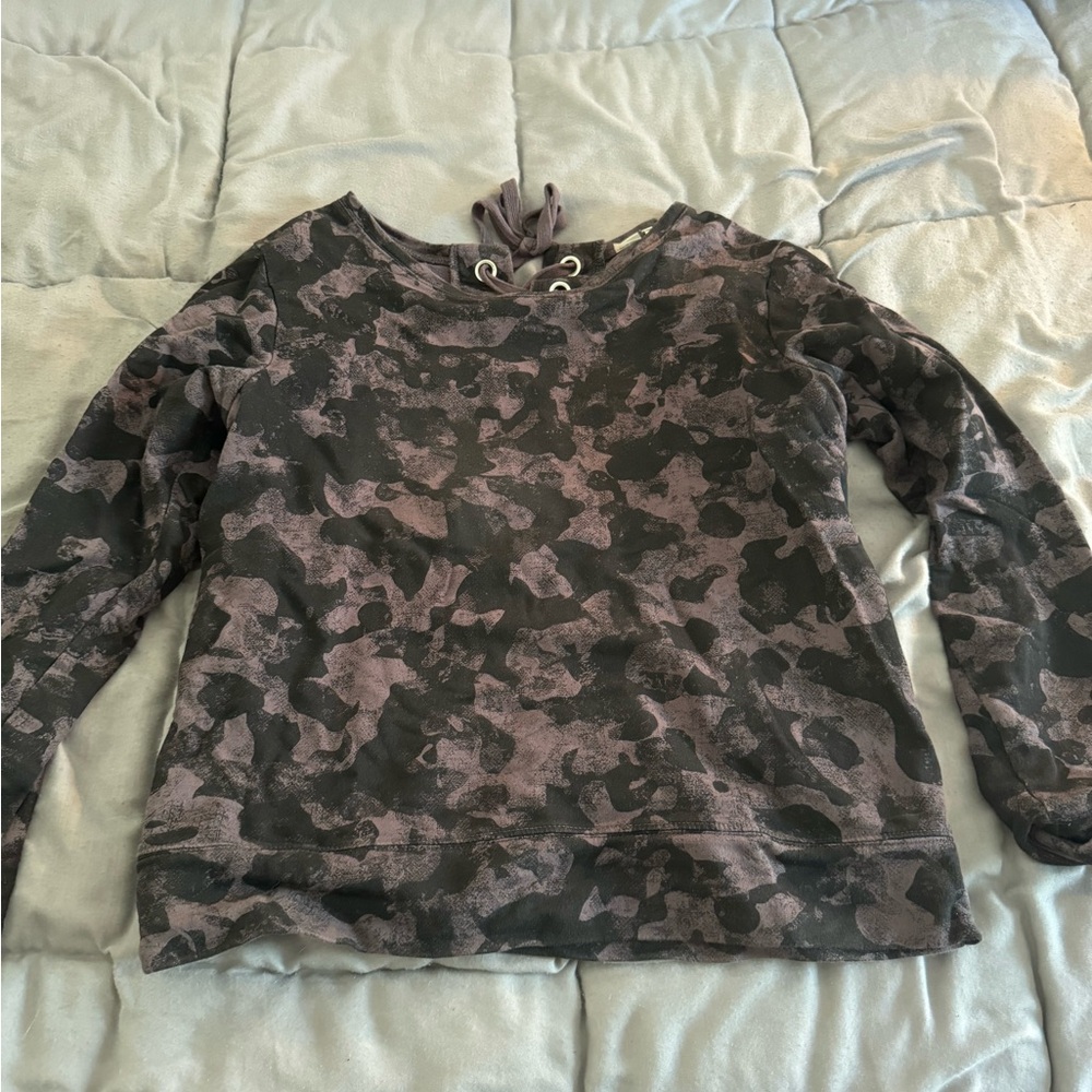 Camo sweatshirt